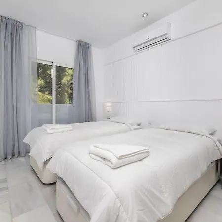 Apartment New Duplex Penthouse Walk To Beach And Port Rdr216 *